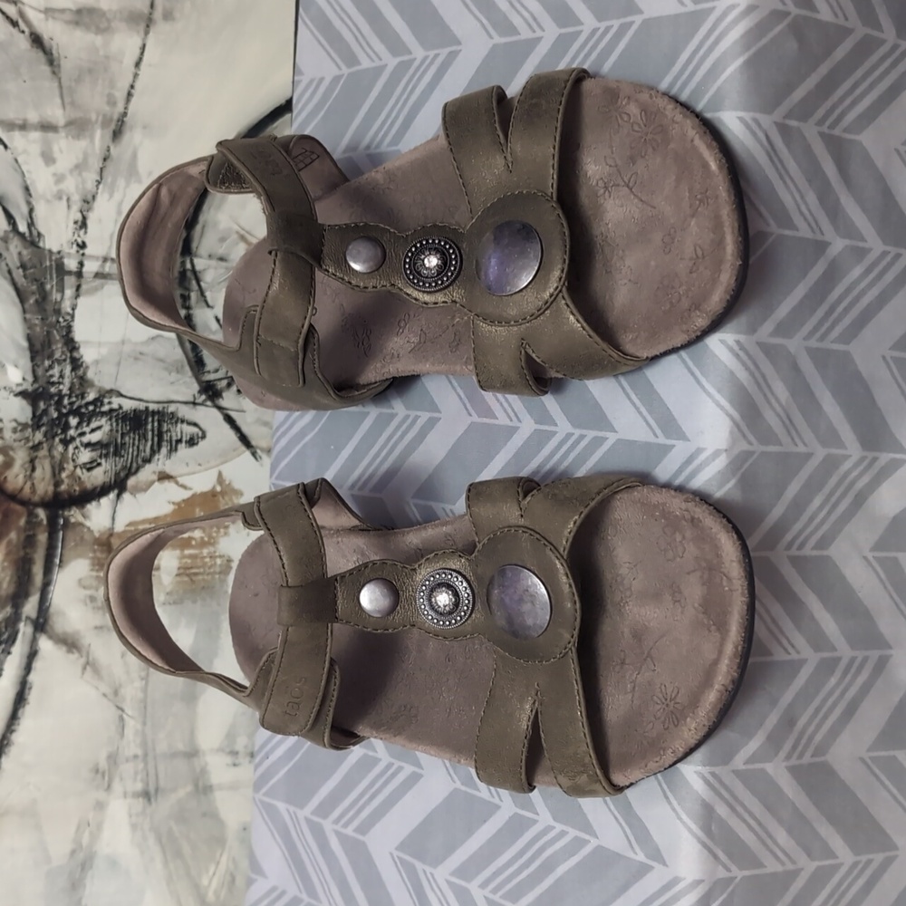 Taos Treasure Sandals Women's 7 Olive Leather Slingback Adjustable Comfort Flat